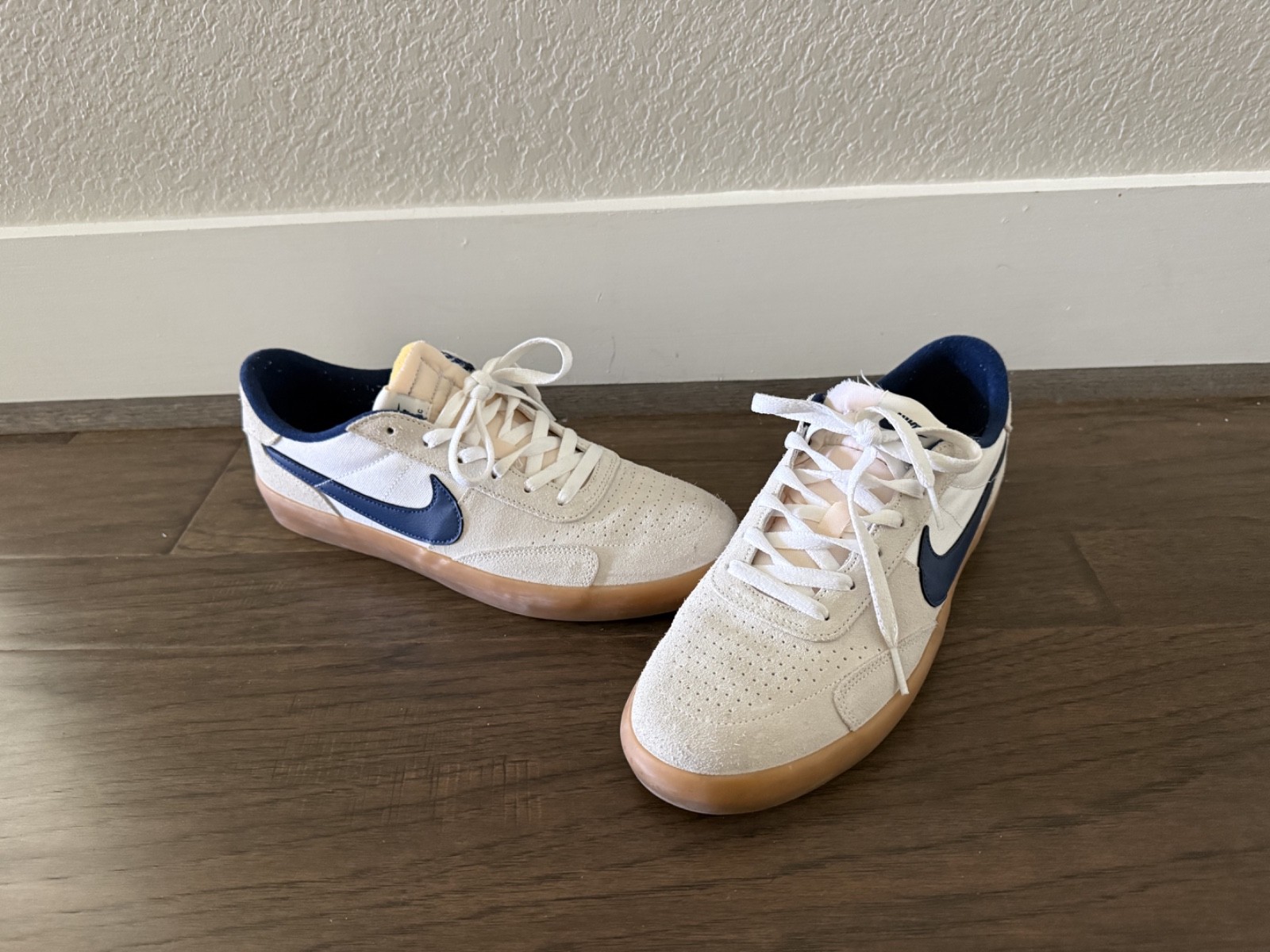 Nike Heritage Vulc SB Summit White Navy - CD5010-102 - Size 11