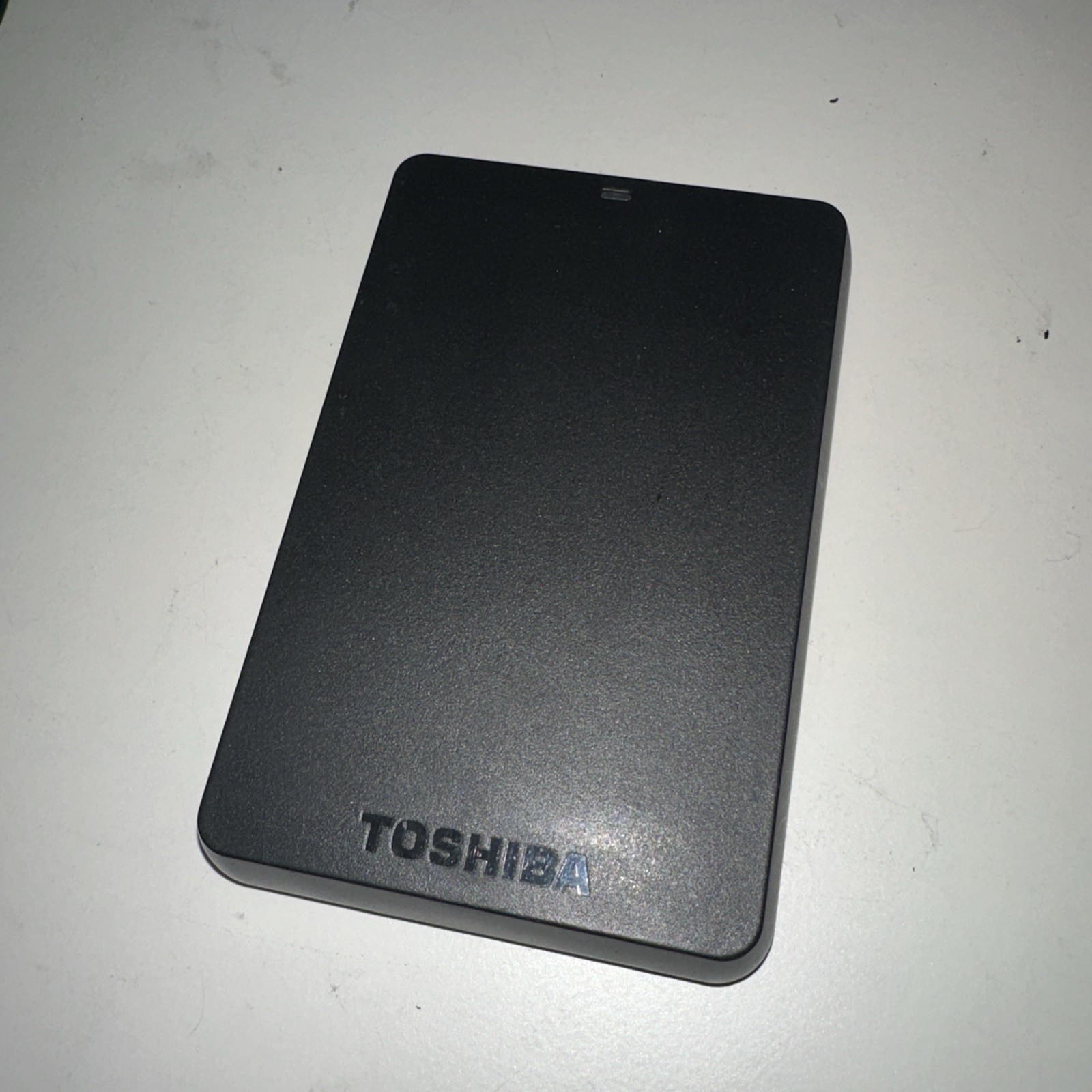 Toshiba Black 2.5 in 1TB Portable External Hard Drive HDD USB 3.0 HDTB210XK3BA Toshiba Black 2.5 in 1TB Portable External Hard Drive HDD USB 3.0 HDTB210XK3BA