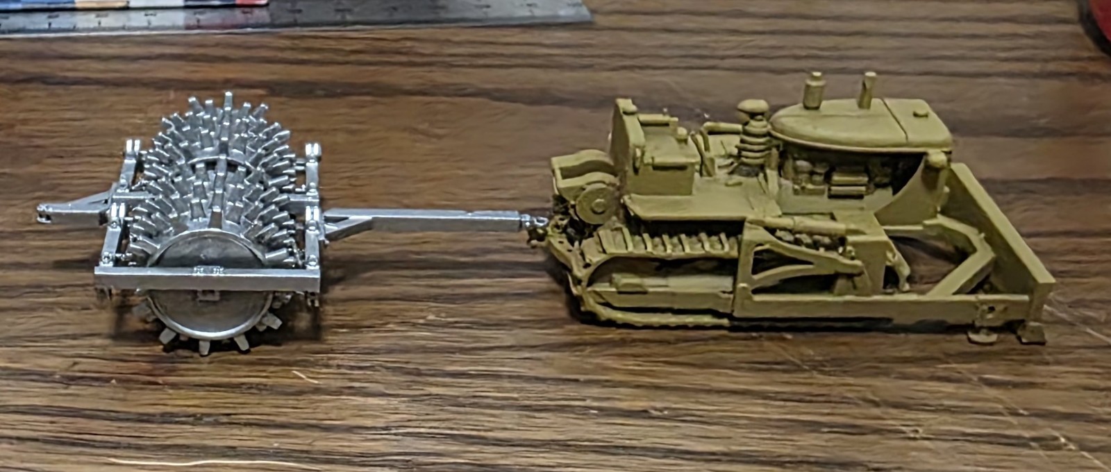 One 1/87 scale sheepsfoot roller EXCLUSIVE