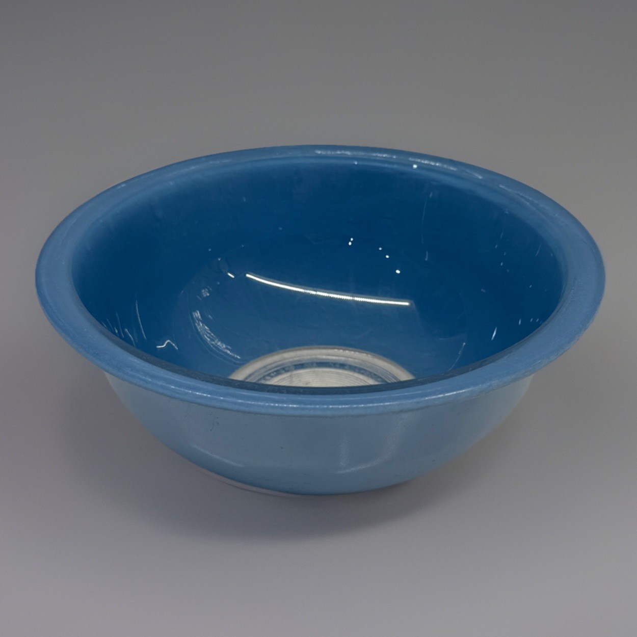 PYREX 323 Nesting Mixing Bowl MOODY BLUES Clear Bottom Medium 1.5 Liter Vintage