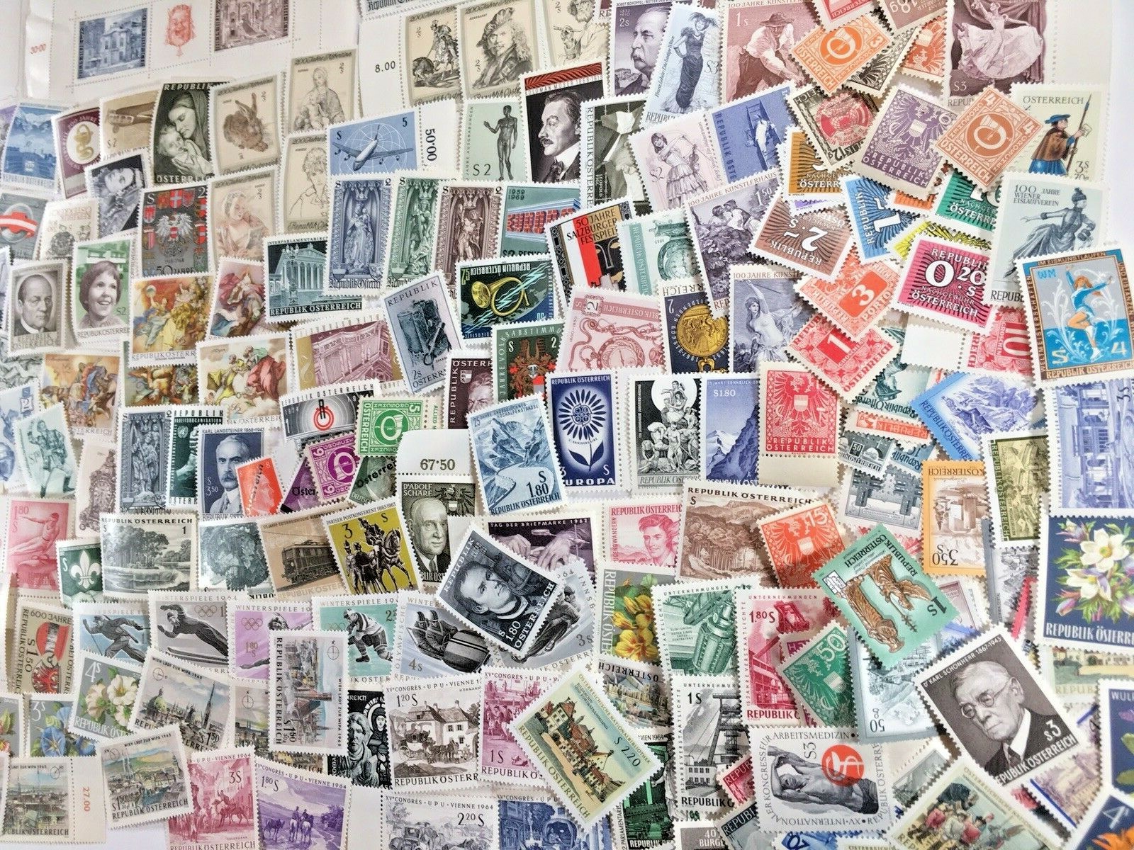 AUSTRIA - 200 Commemorative STAMPS, ALL DIFFERENT - MNH AUSTRIA - 200 Commemorative STAMPS, ALL DIFFERENT - MNH