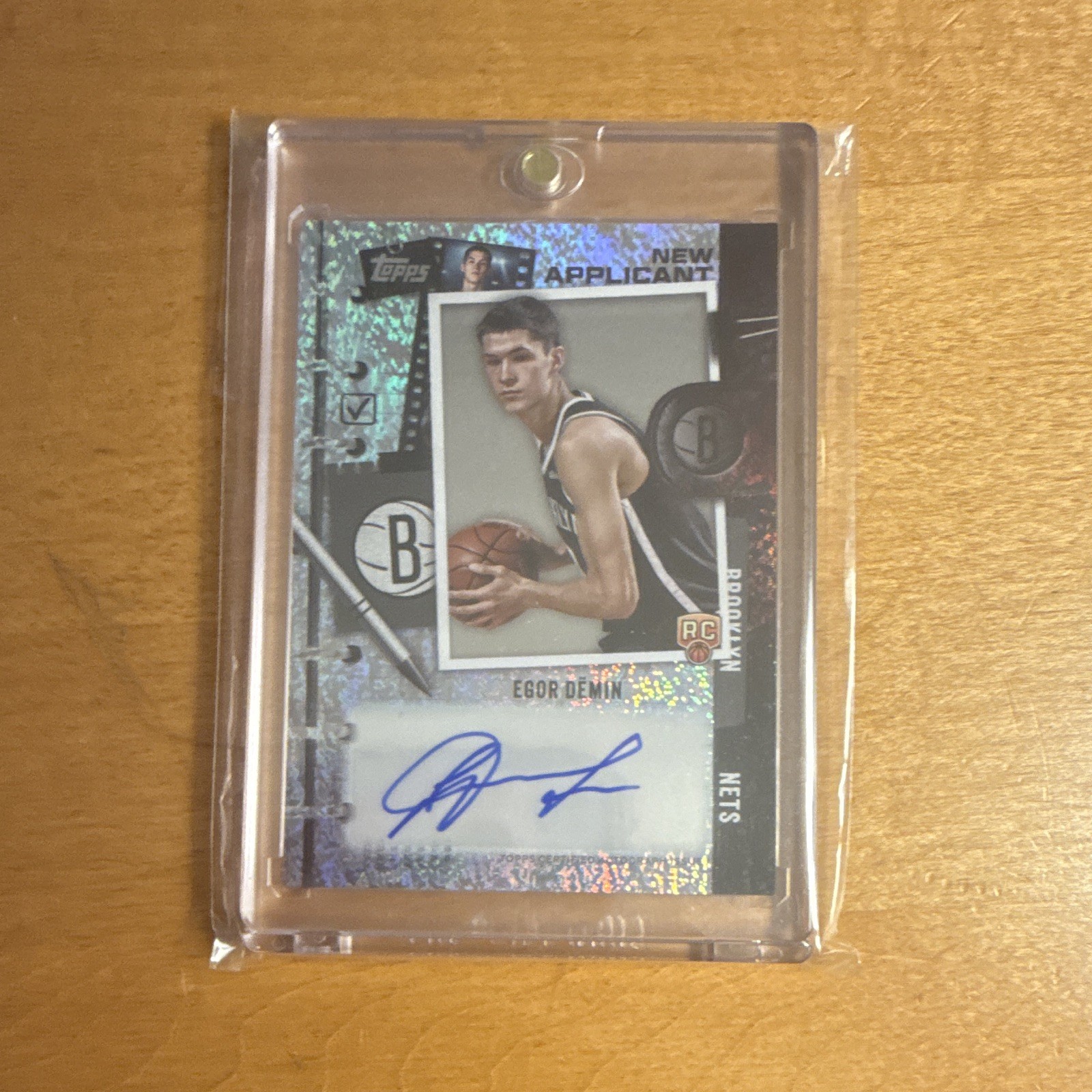 2025-26 Topps - New Applicants Autographs Egor Demin #NA-ED Holofoil (AU, RC) 2025-26 Topps - New Applicants Autographs Egor Demin #NA-ED Holofoil (AU, RC)