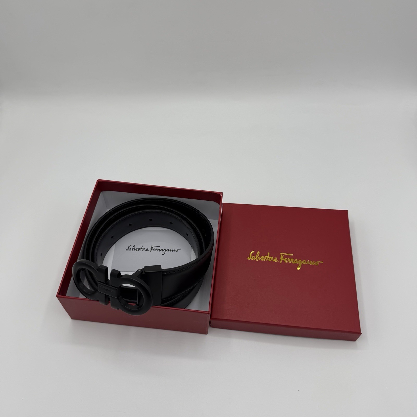 Ferragamo Men’s Black Leather Belt Size 38-40 Matte Black Buckle