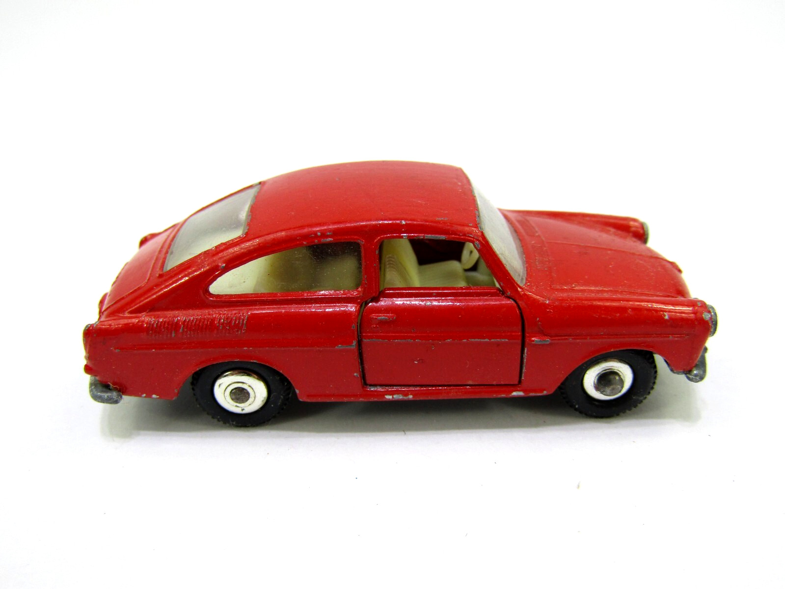 VTG Matchbox Series No 67 Lesney Diecast Car Volkswagen 1600TL Made in England