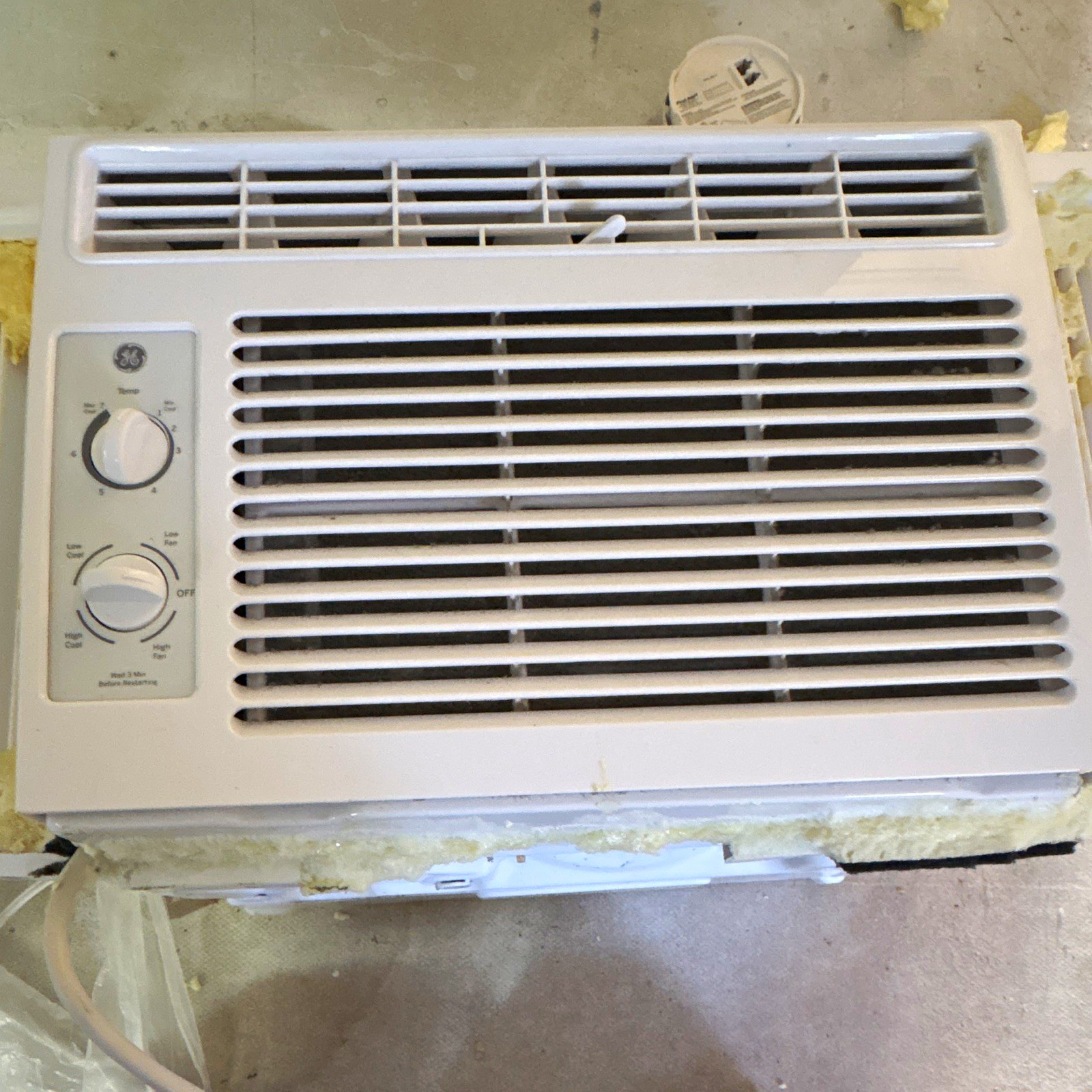 GE Window/Through-the-Wall AC 6000-6999 BTU 115V White Rotary Knob Timer GE Window/Through-the-Wall AC 6000-6999 BTU 115V White Rotary Knob Timer