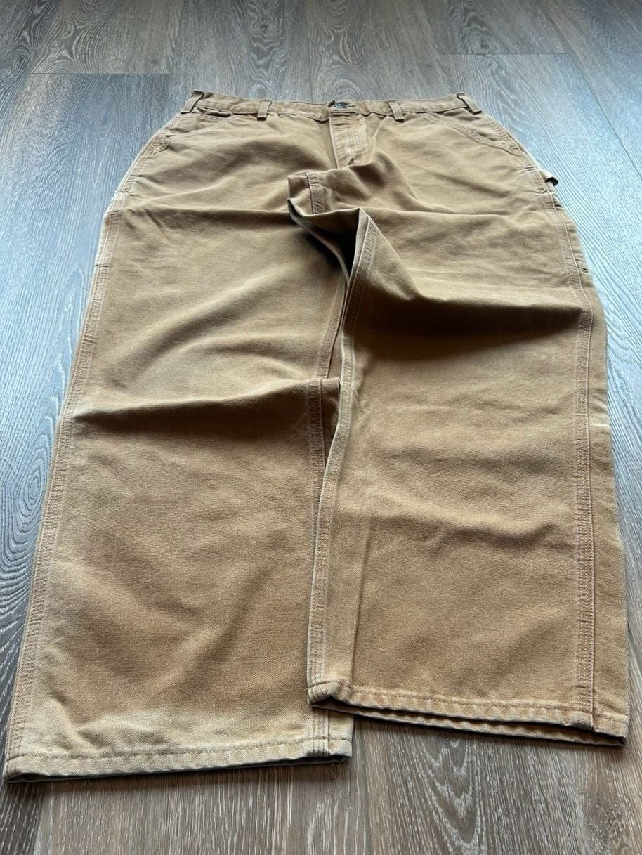 Carhartt B11 Duck Dungaree Fit Work Pants Size 34 x 32 Brown Carhartt B11 Duck Dungaree Fit Work Pants Size 34 x 32 Brown