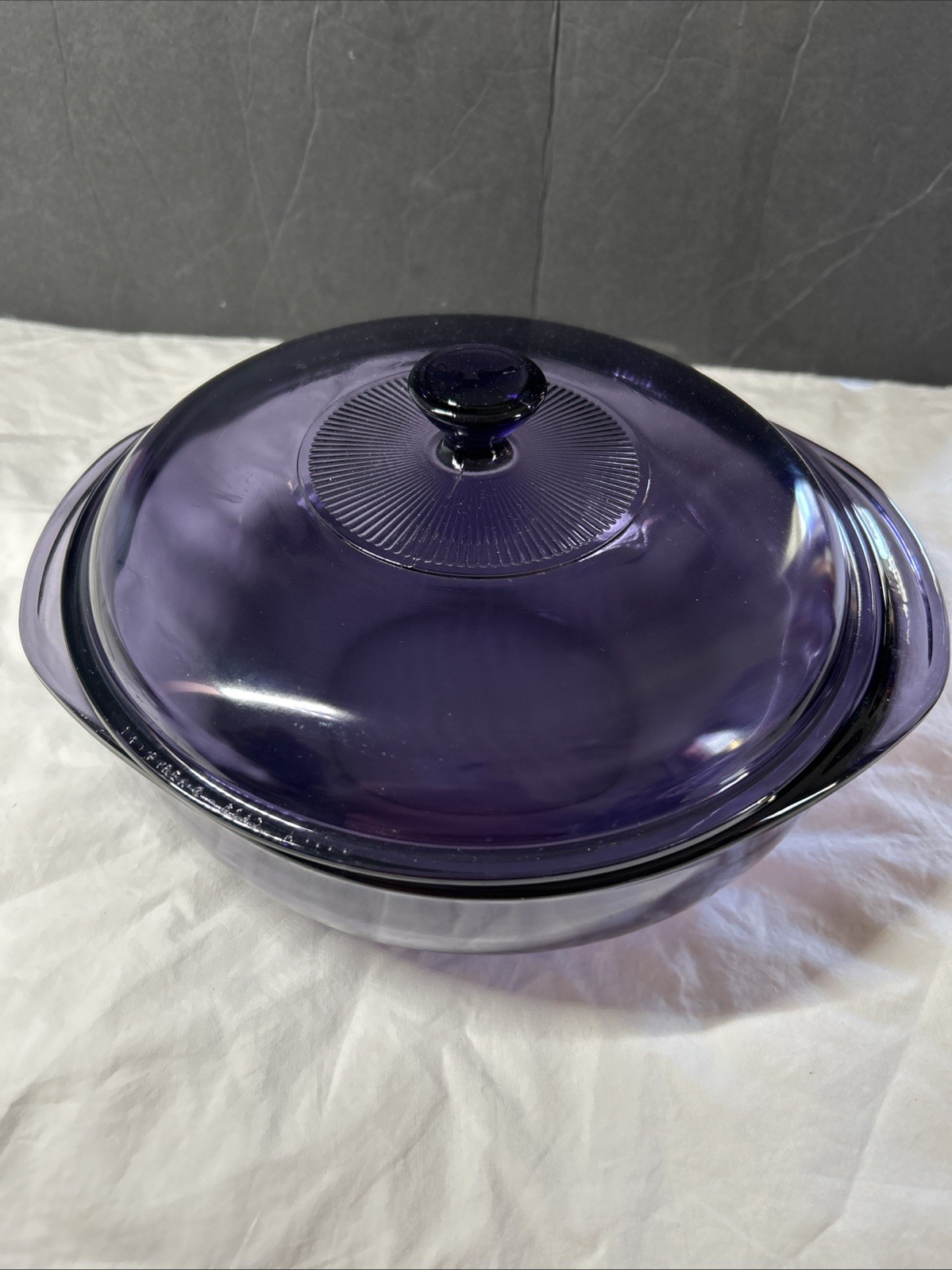 Vintage Pyrex Amethyst Purple Glass 2 Qt Casserole Dish with Lid 024 Made in USA Vintage Pyrex Amethyst Purple Glass 2 Qt Casserole Dish with Lid 024 Made in USA