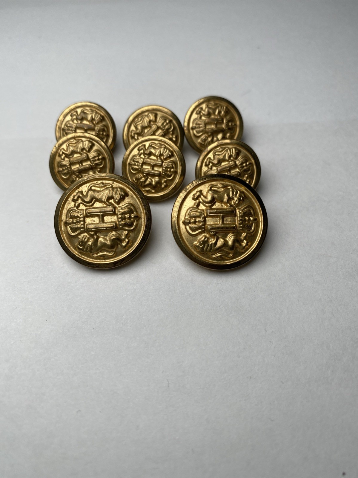 VINTAGE Griffin Shield \
