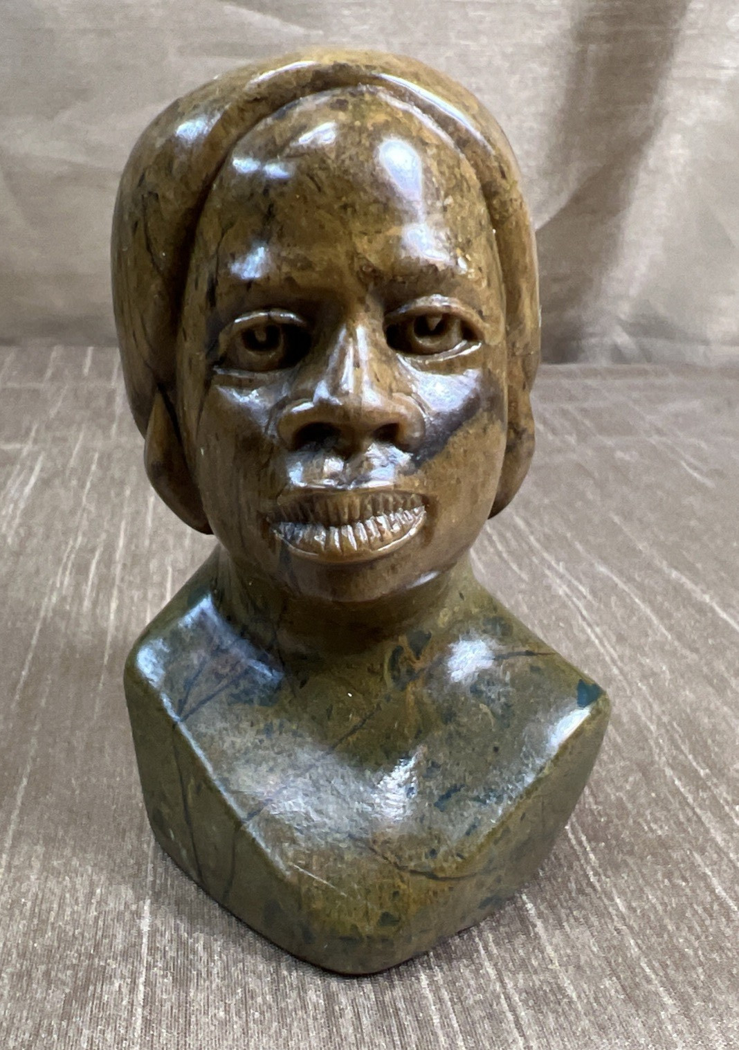 Vintage African Fine Art Zimbabwean Shona Stone Genuine Verdite Woman Sculpture Vintage African Fine Art Zimbabwean Shona Stone Genuine Verdite Woman Sculpture