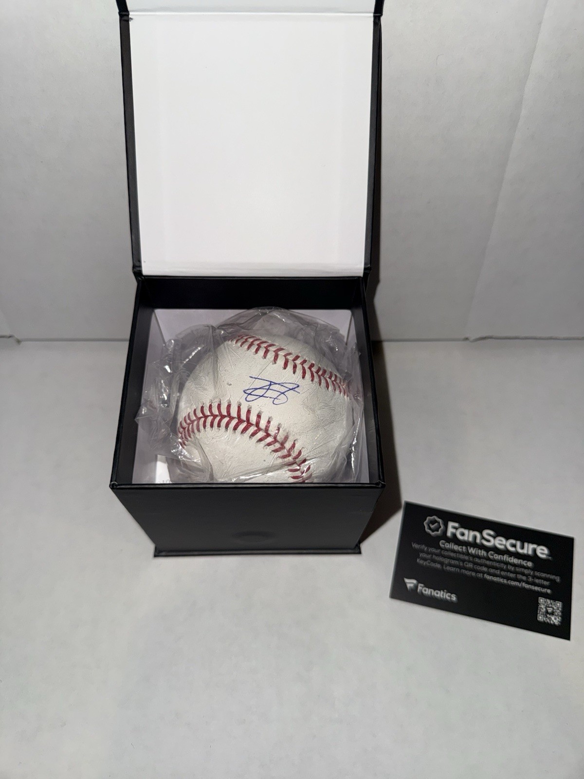 Julio Rodriguez Seattle Mariners Signed/Autographed Baseball MLB Authenticated Julio Rodriguez Seattle Mariners Signed/Autographed Baseball MLB Authenticated