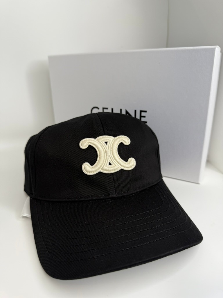 Celine Triomphe Black/Cream Adjustable Baseball Cap Women\'s Medium