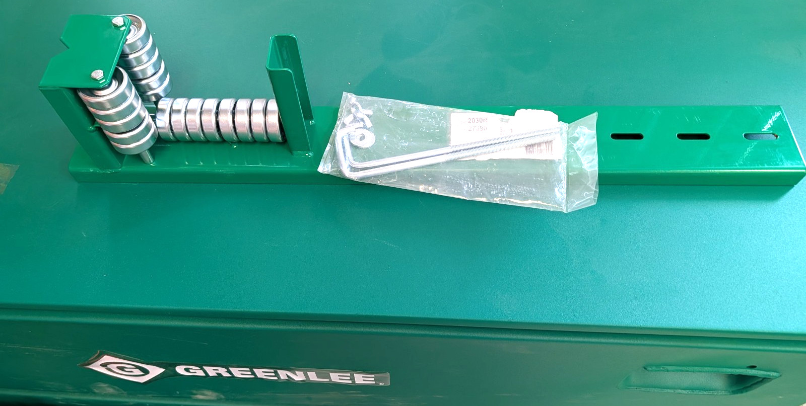 New Greenlee 2030R Radius Cable Rolr- 24\