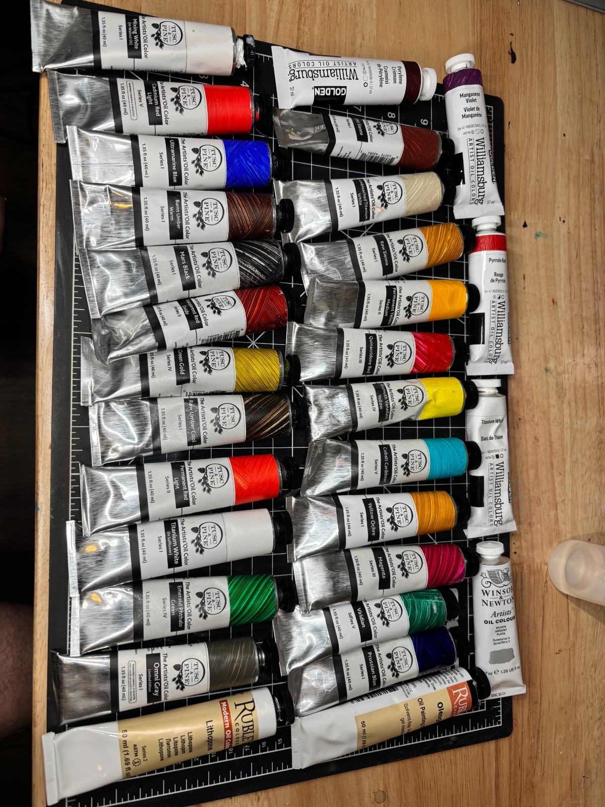 oil paint lot, barely used. Tusc and Pine, Williamsburg, Rublev oil paint lot, barely used. Tusc and Pine, Williamsburg, Rublev