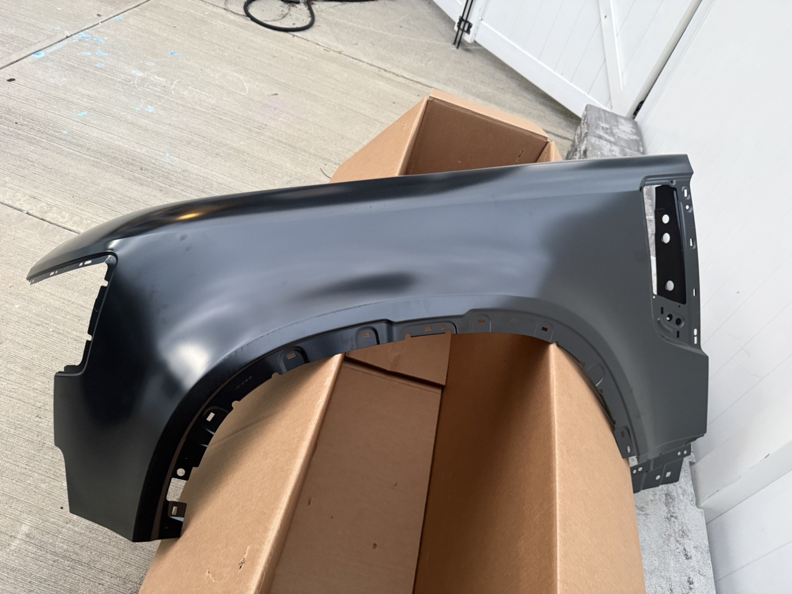 OEM 2020 - 2026 LAND ROVER DEFENDER L663 LEFT FENDER LR131387 