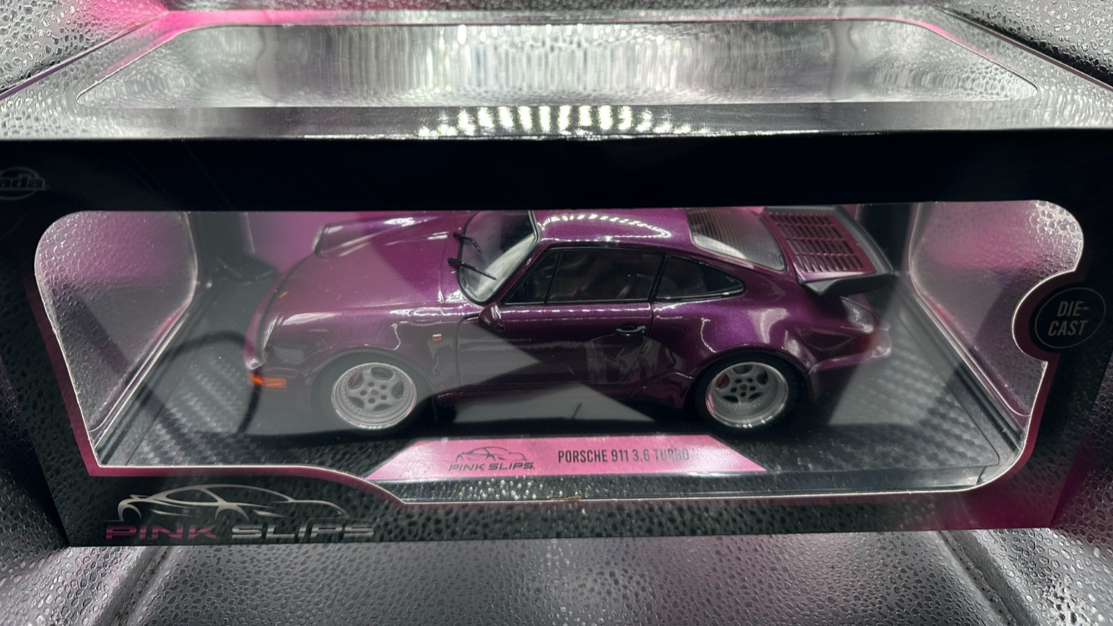 JADA PINK SLIPS PORSCHE 911 3.6 TURBO 1/18 DIECAST PURPLE METALLIC