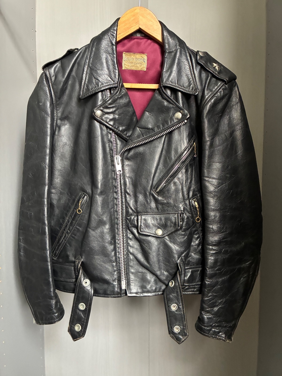 Vintage Genuine Horsehide Leather Motorcycle Jacket Black USA new red lining Vintage Genuine Horsehide Leather Motorcycle Jacket Black USA new red lining