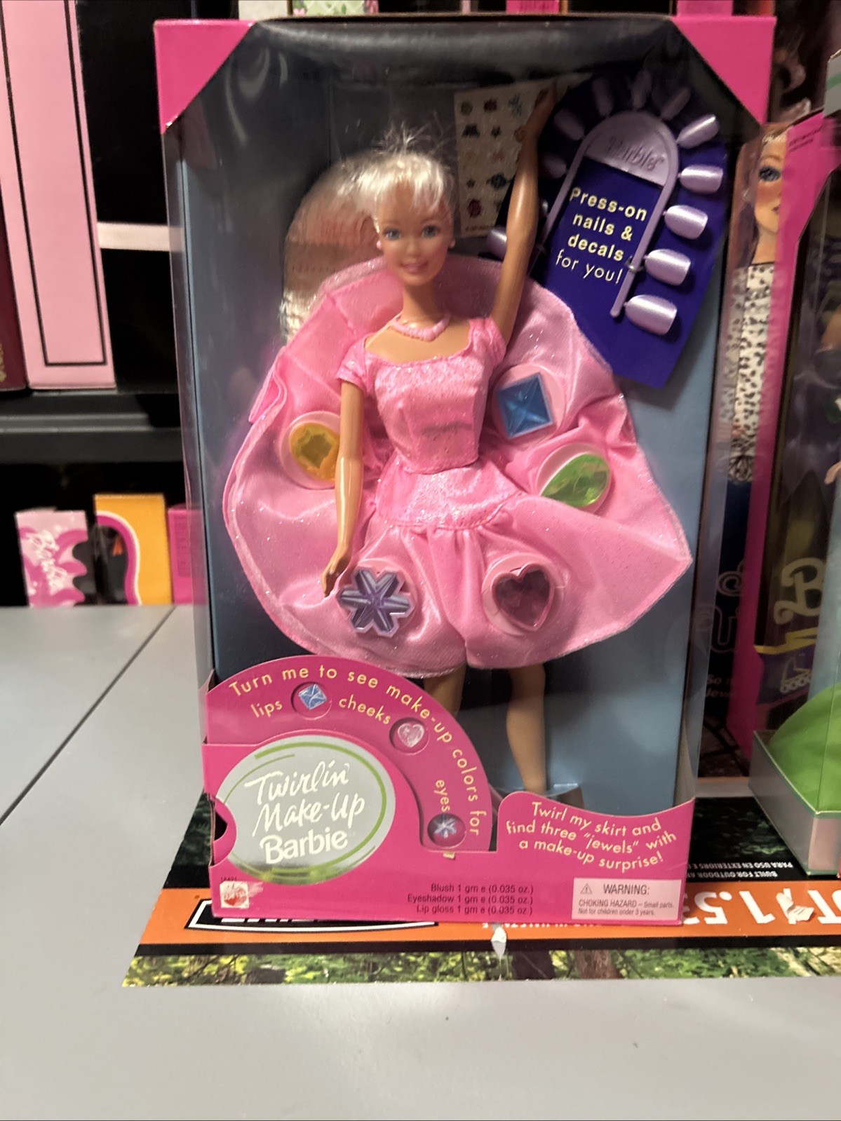 NIB 1997 Mattel Twirlin’ Make-up Barbie 18421 NIB 1997 Mattel Twirlin’ Make-up Barbie 18421