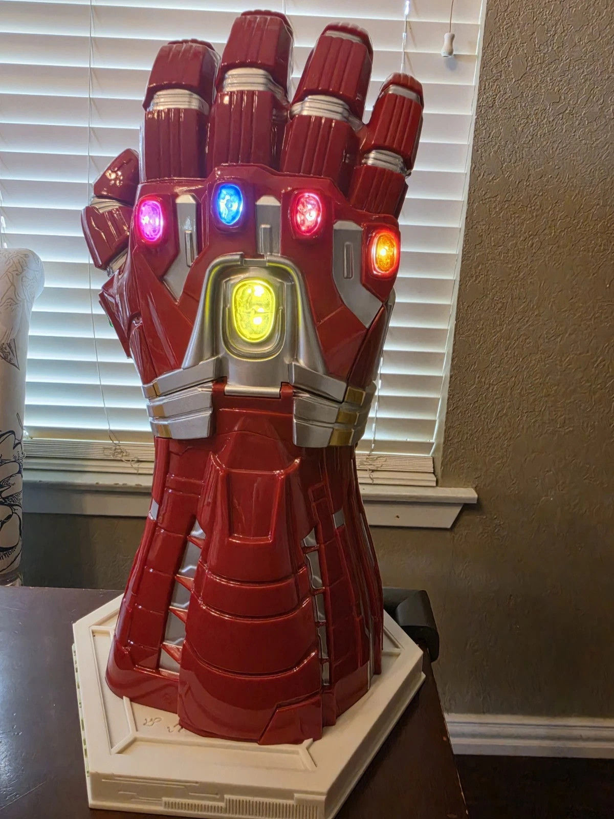 Marvel Avengers Endgame Encore Thanos Infinity Gauntlet Popcorn Bucket Marvel Avengers Endgame Encore Thanos Infinity Gauntlet Popcorn Bucket