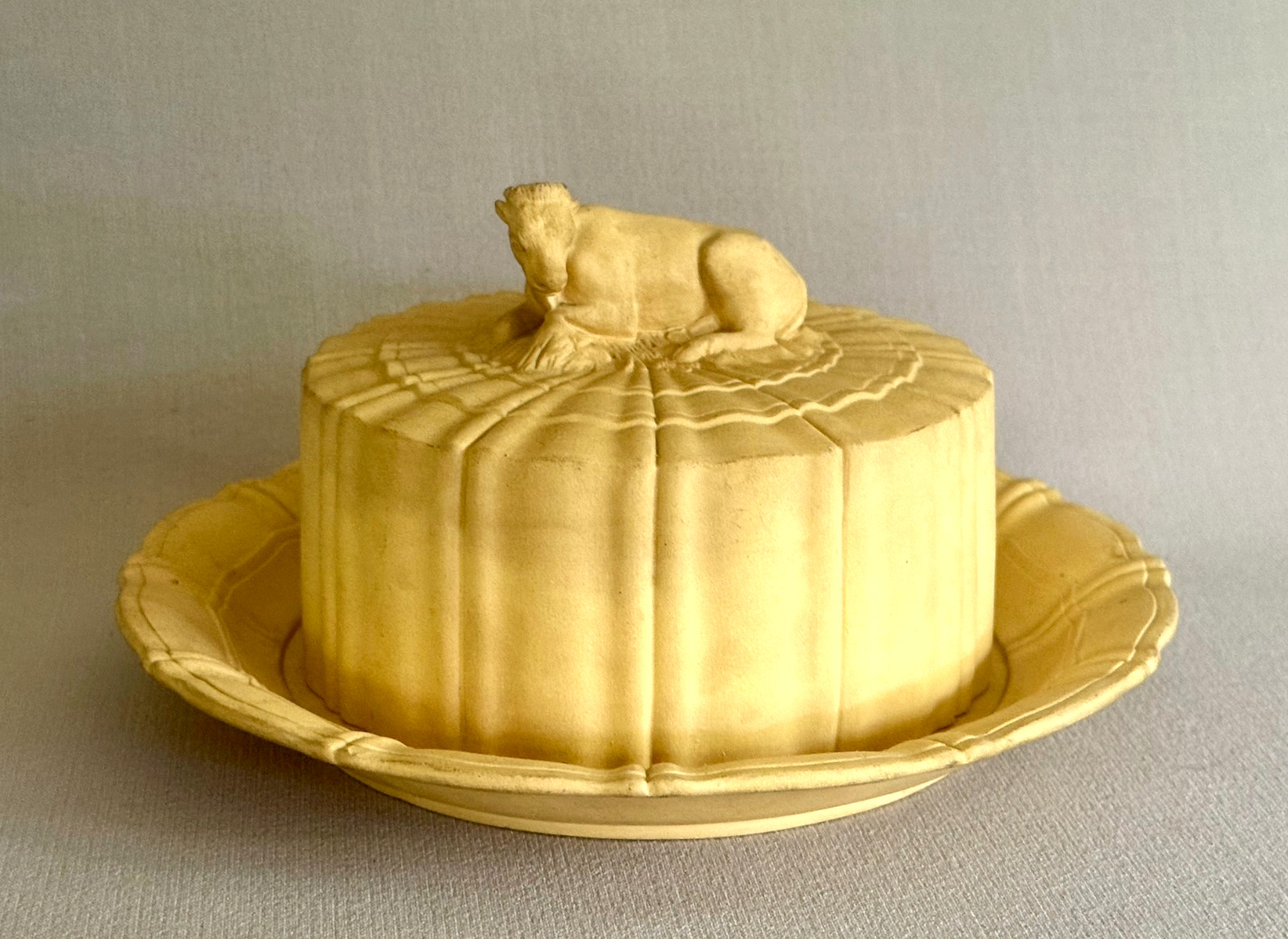 Rare 19th Century Antique Caneware Game Pie Dish - Cow Finial - W.S.& S.