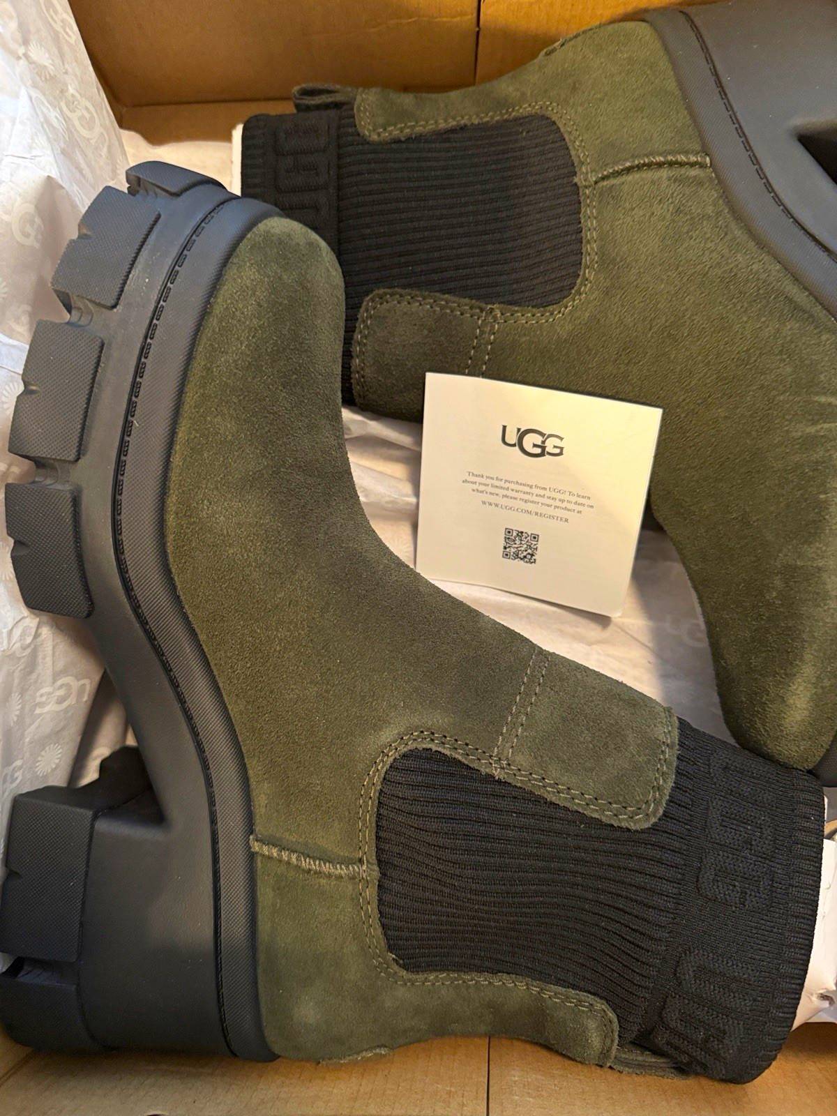 UGG Brooklyn Chelsea Women’s Green Suede Pull-On Ankle Boots US 9 EU 40 NEW