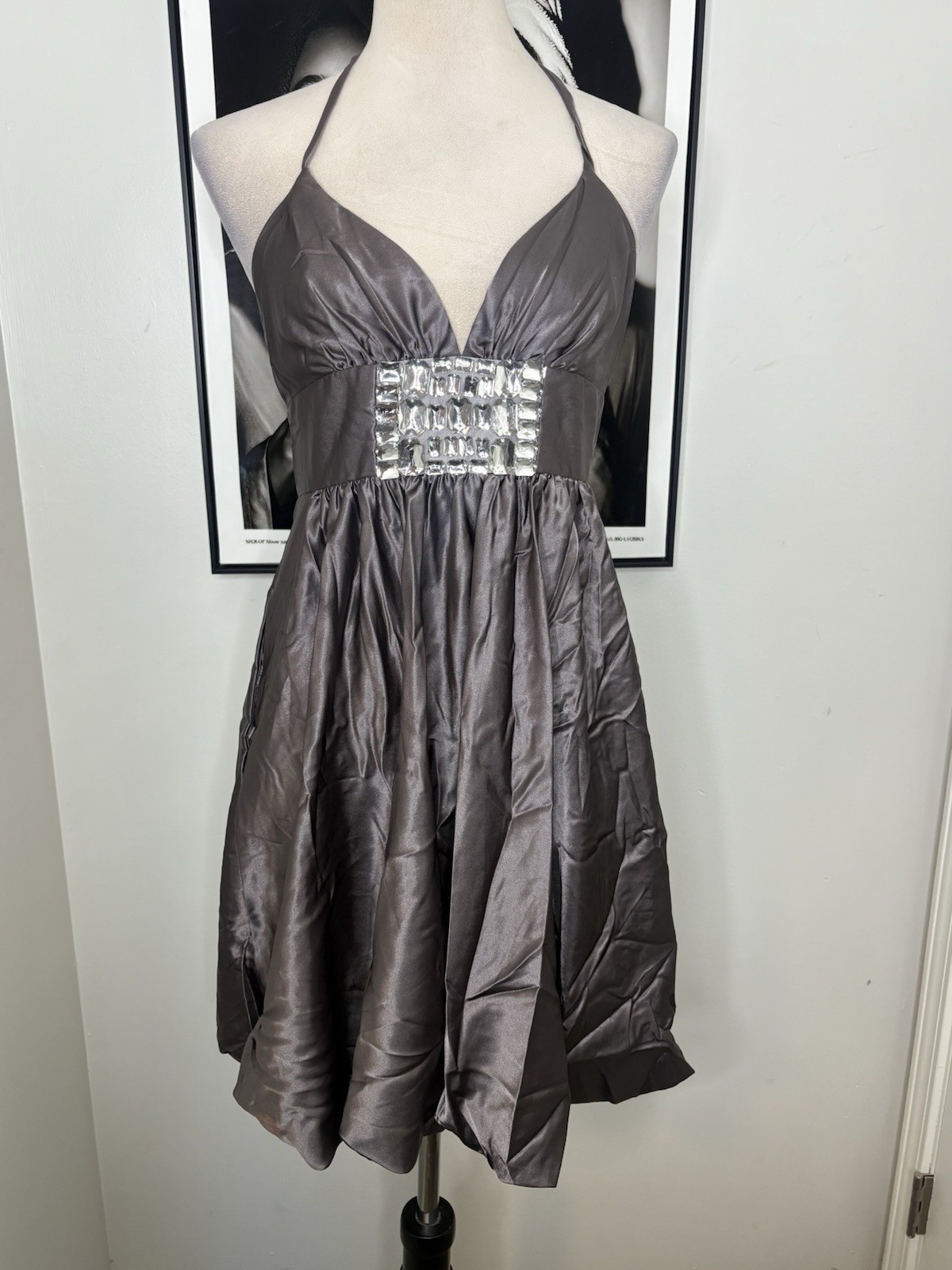 Cache gray satin mini dress with silver beaded Accents Size L Cache gray satin mini dress with silver beaded Accents Size L