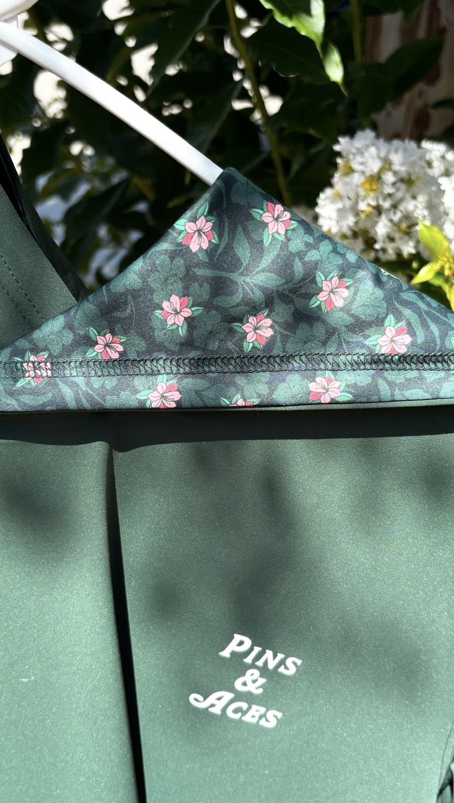 MASTERS GOLF TOURNAMENT TRIBUTE AZALEA MENS SIZE L GOLF SHIRT NWT MASTERS GOLF TOURNAMENT TRIBUTE AZALEA MENS SIZE L GOLF SHIRT NWT