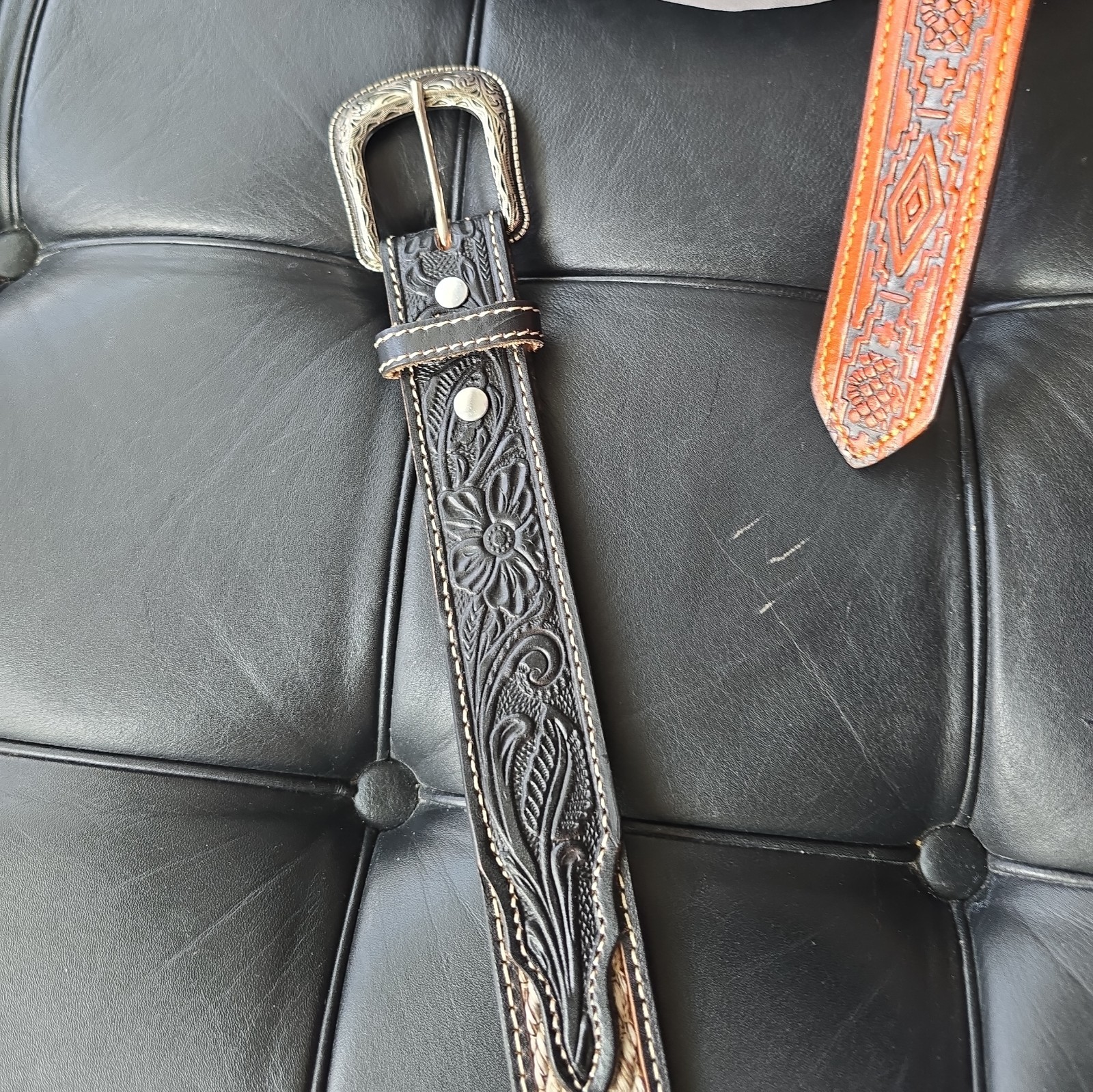 MEN\'S BLACK WESTERN LEATHER BELT. SADDLE HORSE COWBOY RODEO BELT. CINTO VAQUERO MEN\'S BLACK WESTERN LEATHER BELT. SADDLE HORSE COWBOY RODEO BELT. CINTO VAQUERO