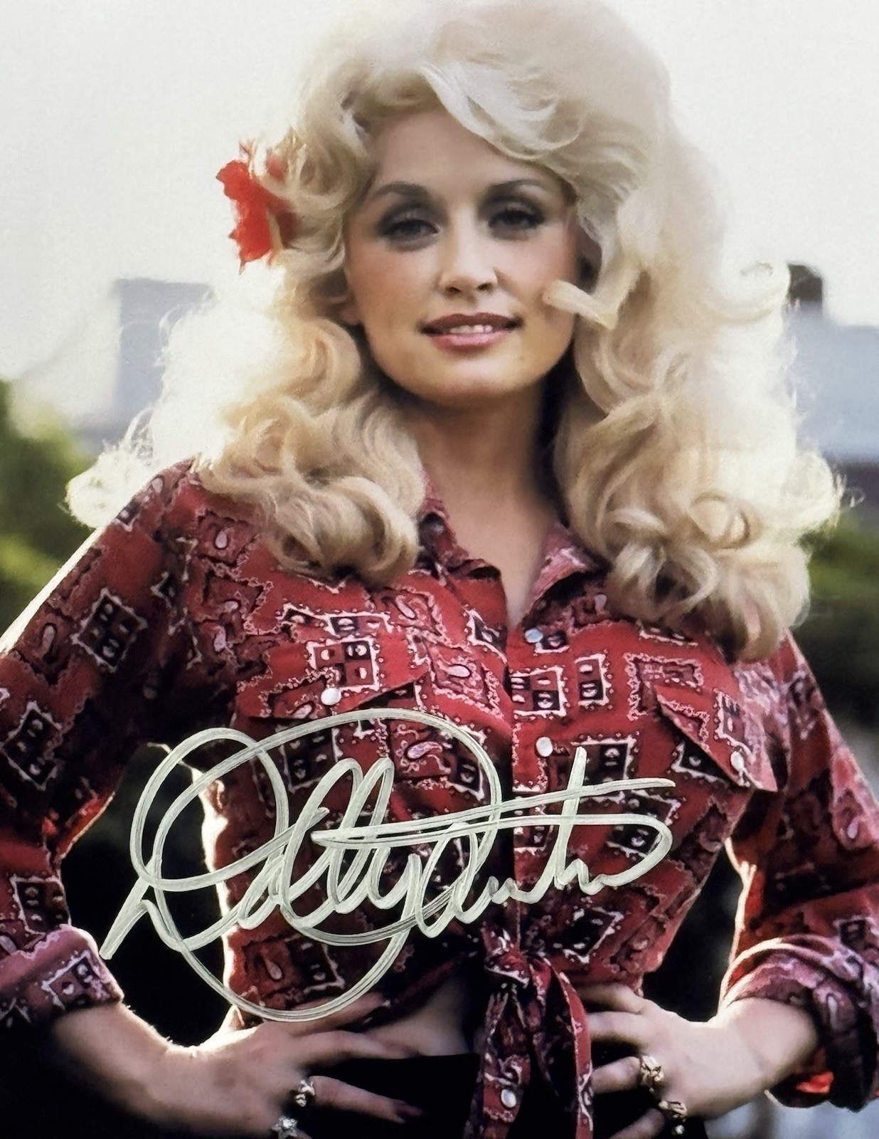DOLLY PARTON - SILVER - Autographed Signed 8 x 10 PHOTO w/COA