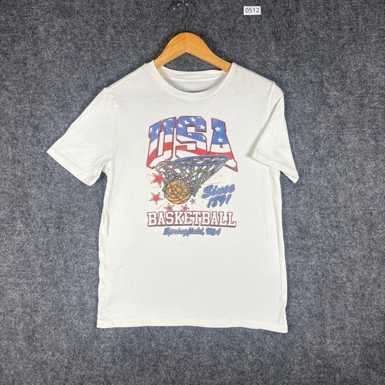 Gap USA Basketball T-Shirt Mens White Vintage Y2K Graphic Tee Springfield MA