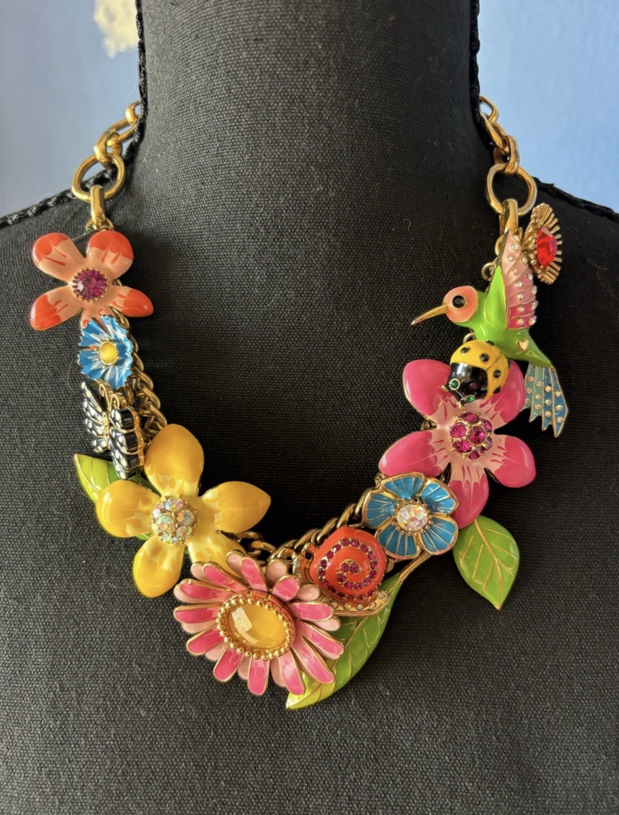 Betsey Johnson Secret Garden Statement Necklace, Excellent Condition Betsey Johnson Secret Garden Statement Necklace, Excellent Condition