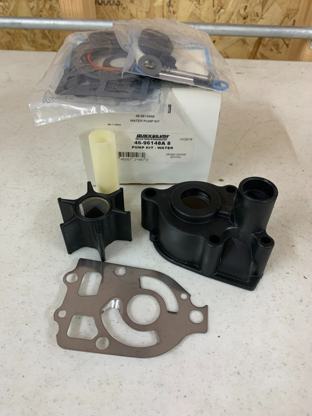 GENUINE NOS MERCURY WATER PUMP KIT  46-96148A8        BXR