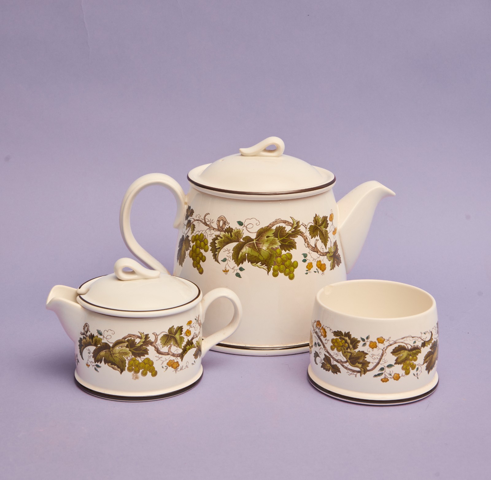 Rare Vintage Wedgewood Vine Collection Teapot Creamer Cup + Sugar Bowl w/Lid