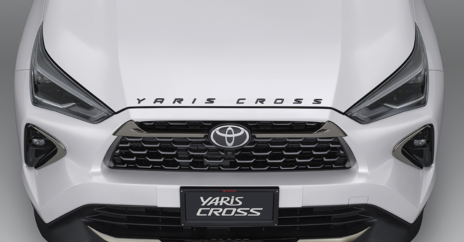 GENUINE GROSSY BLACK YARIS CROSS HOOD EMBLEM LOGO FITS TOYOTA YARIS CROSS 23-26