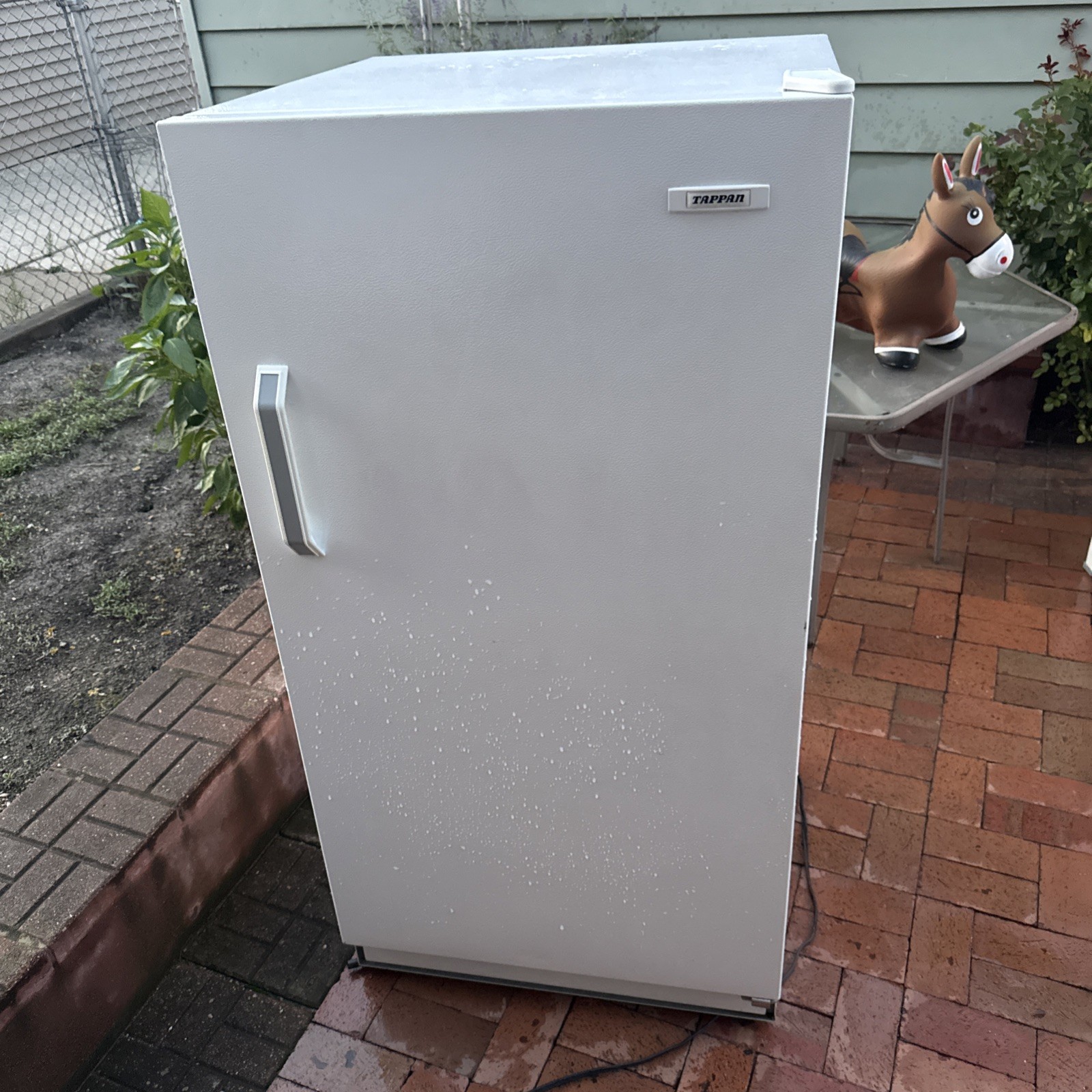 Tappan Upright Freezer Working Great. Local Pickup In 60641 North West Chicago Tappan Upright Freezer Working Great. Local Pickup In 60641 North West Chicago