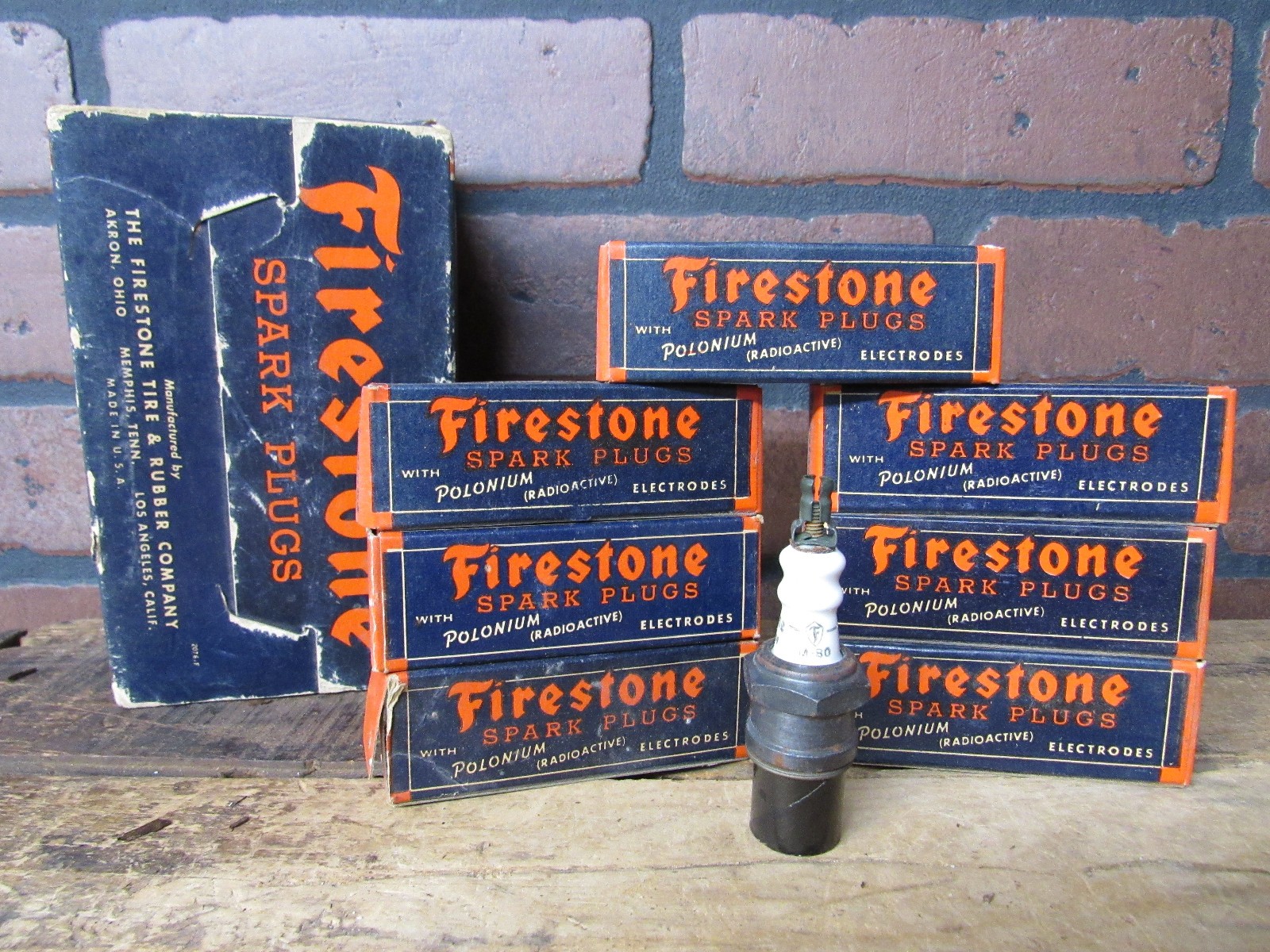Vintage Original 1944  Box of 7 Firestone Polonium Spark Plugs M-80 Vintage NIB