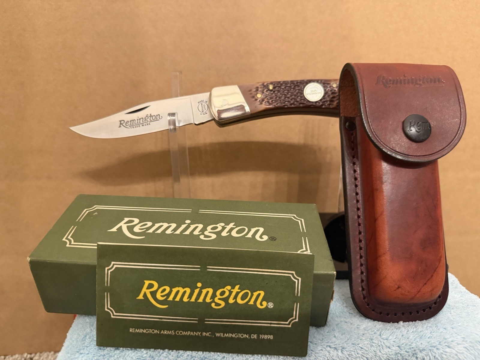 Remington UMC R9 Pocket Knife MADE IN USA *NEW OLD STOCK READ* VINTAGE