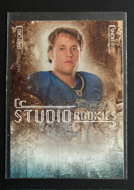 2009 Donruss Rookies & Stars - Studio Rookies Matthew Stafford #28 (RC) 2009 Donruss Rookies & Stars - Studio Rookies Matthew Stafford #28 (RC)