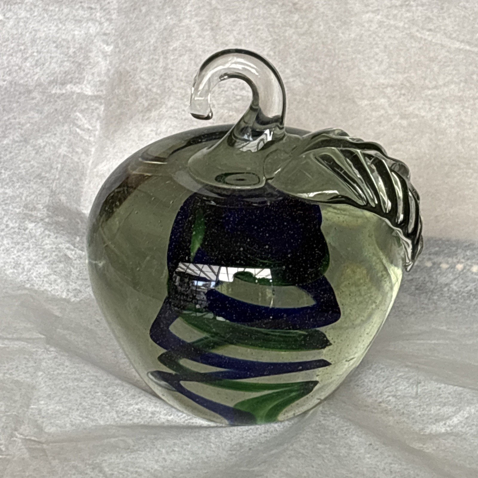 VTG MURANO StyleHeavy Art Glass Apple Paperweight 4.5 “Sommerso”Swirl Ore 2+lbs