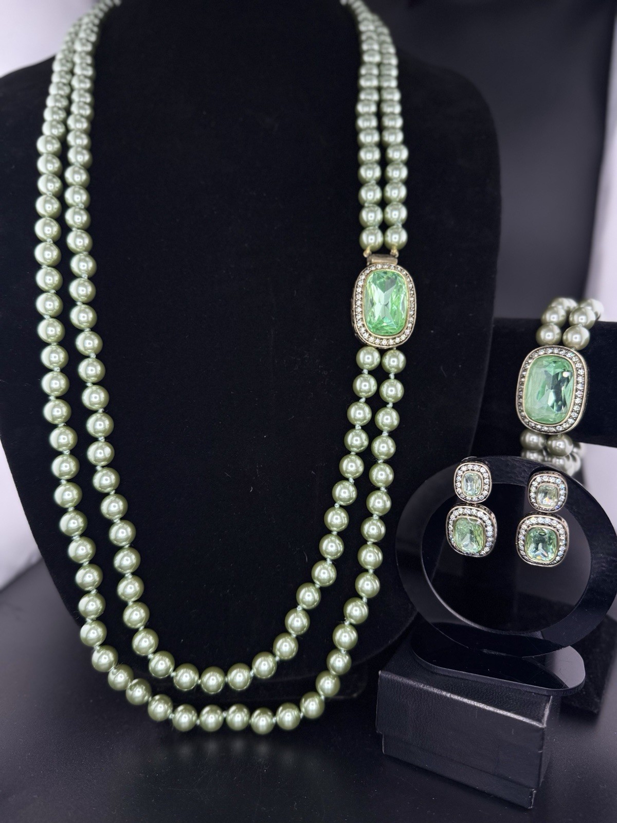 VERY RARE Signed Heidi Daus “Exquisite Elegance” SET in Chrysolite Color Way