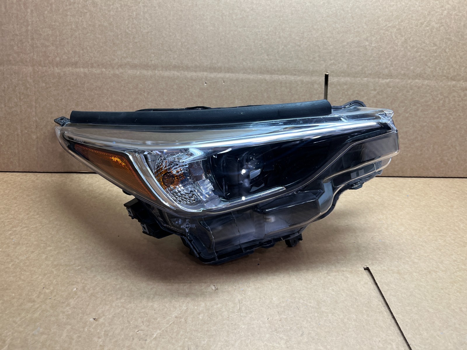 OEM 2024 2025 SUBARU IMPREZA CROSSTREK LED HEADLIGHT HALOGEN SIGNAL RIGHT NICE OEM 2024 2025 SUBARU IMPREZA CROSSTREK LED HEADLIGHT HALOGEN SIGNAL RIGHT NICE