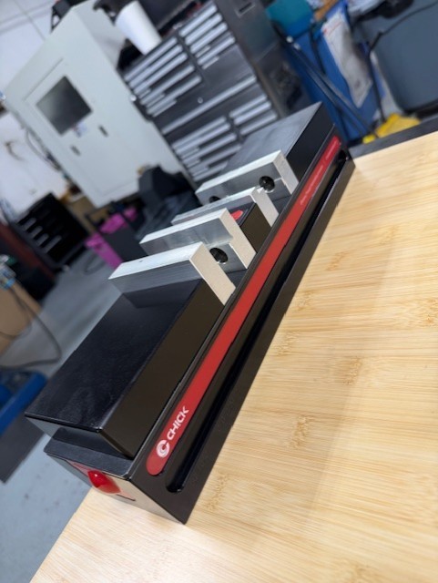 Chick Workholding 5QL1040-AL System 5: 1040  Qwil Lock vise for cnc machining
