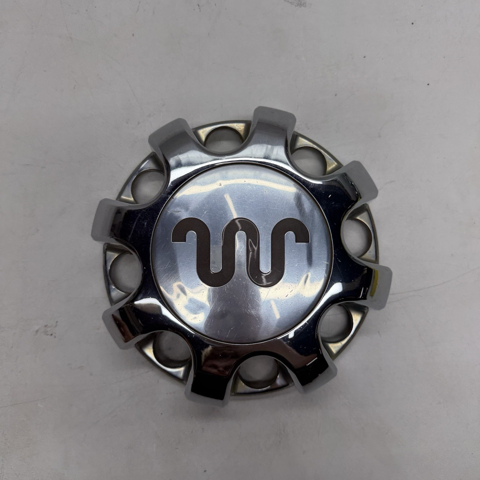 OEM 2017-2024 Ford F250, F350 Super Duty Chrome 8 Lug Center Cap - HC3C-1A096-UD OEM 2017-2024 Ford F250, F350 Super Duty Chrome 8 Lug Center Cap - HC3C-1A096-UD