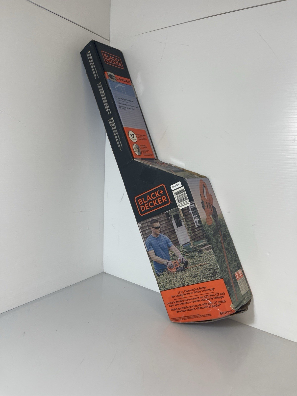 BLACK+DECKER 17 In. Electric Hedge Trimmer - BEHT150 BLACK+DECKER 17 In. Electric Hedge Trimmer - BEHT150
