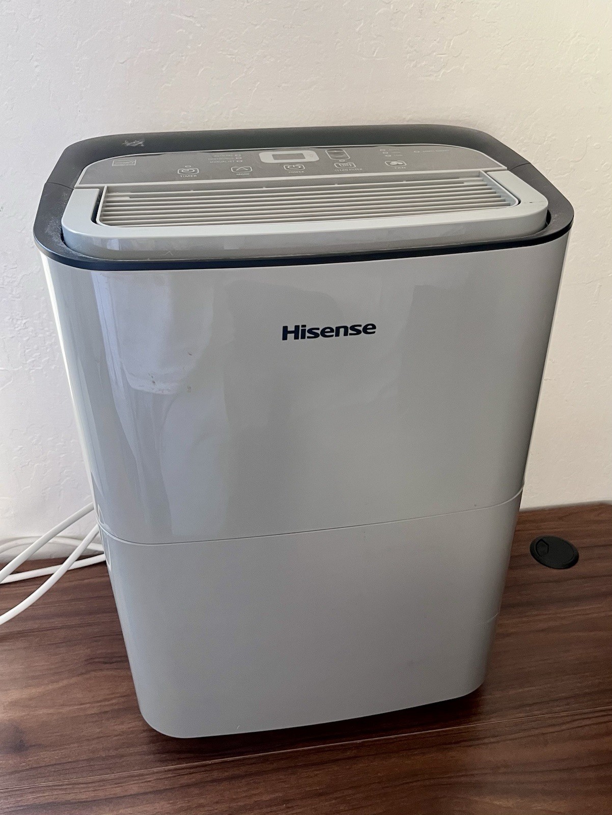 Hisense DH5020K1G 35-Pint 2-Speed Dehumidifier Gray 1000 SQ Ft Tested Working Hisense DH5020K1G 35-Pint 2-Speed Dehumidifier Gray 1000 SQ Ft Tested Working