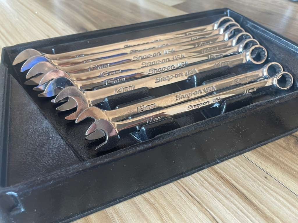 Snap-On 10pc 12 pt METRIC Flank Drive PLUS Combination Wrench Set SOEXM710 Snap-On 10pc 12 pt METRIC Flank Drive PLUS Combination Wrench Set SOEXM710