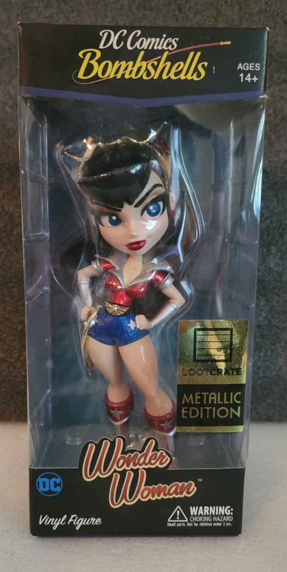 NIB DC Comics Bombshells Wonder Woman Loot Crate Metallic Edition Vinyl Figure