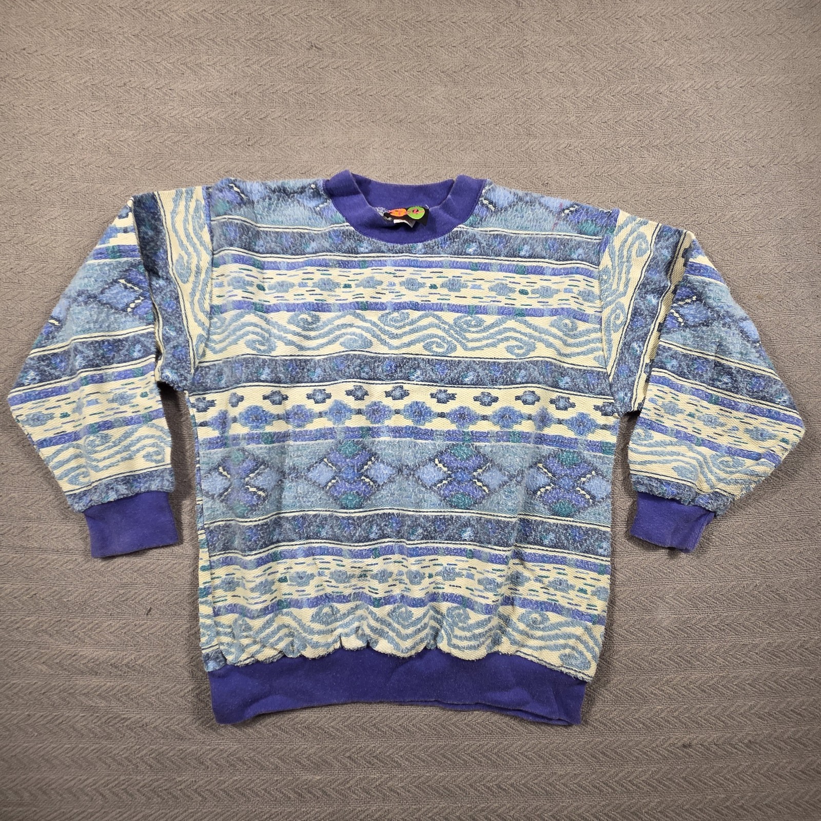 Vintage 90s KiDZ M 10/12 Geometric Tribal Print Crewneck USA Vintage 90s KiDZ M 10/12 Geometric Tribal Print Crewneck USA