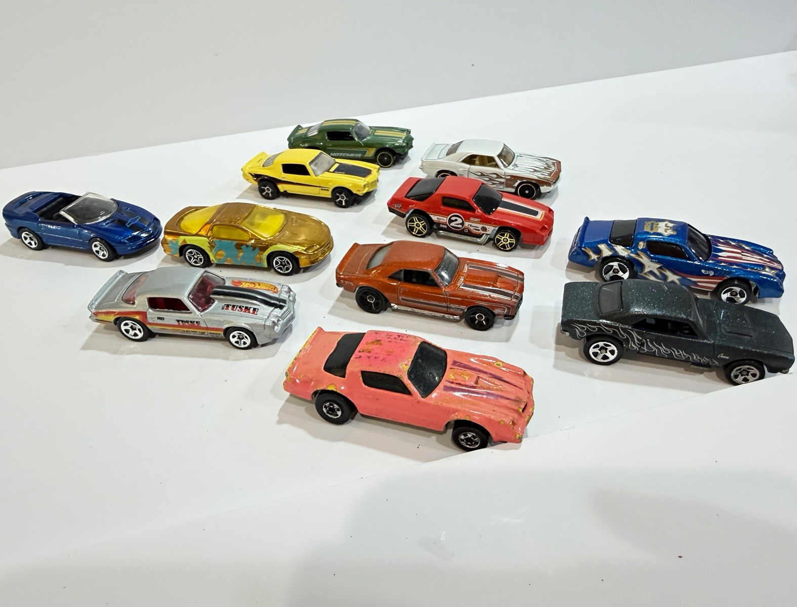 Hot wheels/matchbox Vintage Camaro lot of 11 cars from 80s 90s 00s Hot wheels/matchbox Vintage Camaro lot of 11 cars from 80s 90s 00s