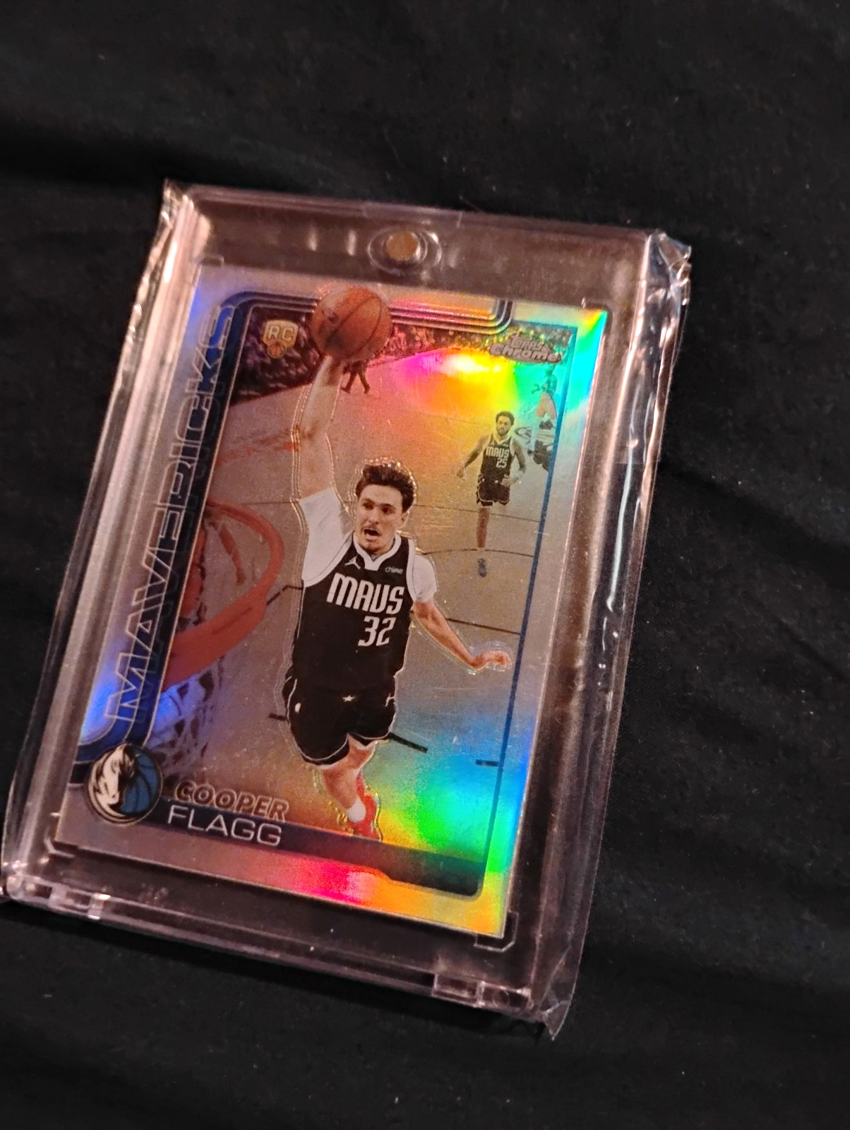 Topps Chrome 2025-26 Cooper Flagg Rookie Refractor #251 (read description) Topps Chrome 2025-26 Cooper Flagg Rookie Refractor #251 (read description)