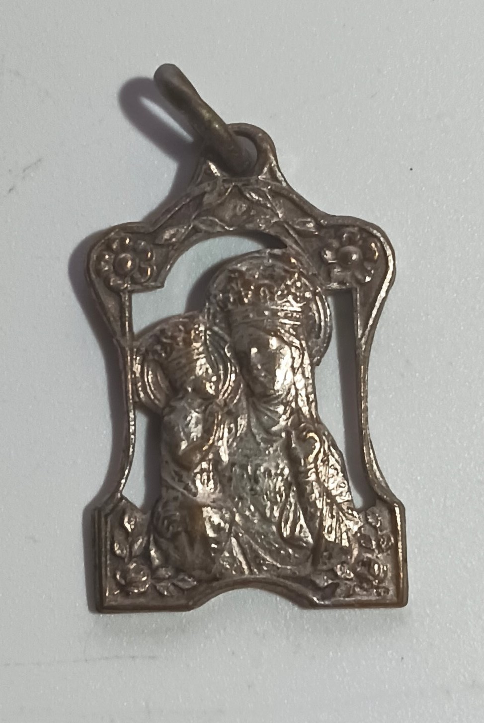 Vintage Catholic Medal: Virgin Mary & Child, Sainte Anne de Beaupre Basilica Vintage Catholic Medal: Virgin Mary & Child, Sainte Anne de Beaupre Basilica